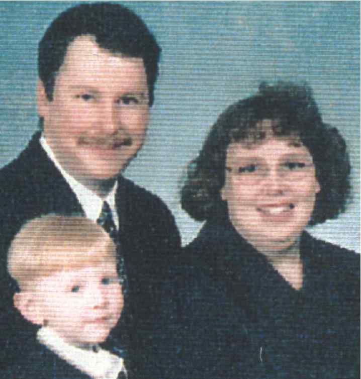 Mae Alice's son Chris Pendleberry & his family